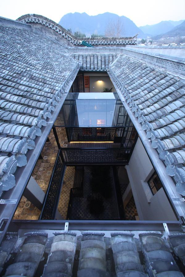 Yi (Anhui) Imperial Guard Boutique Hotel御前侍卫艺术精品酒店 מראה חיצוני תמונה
