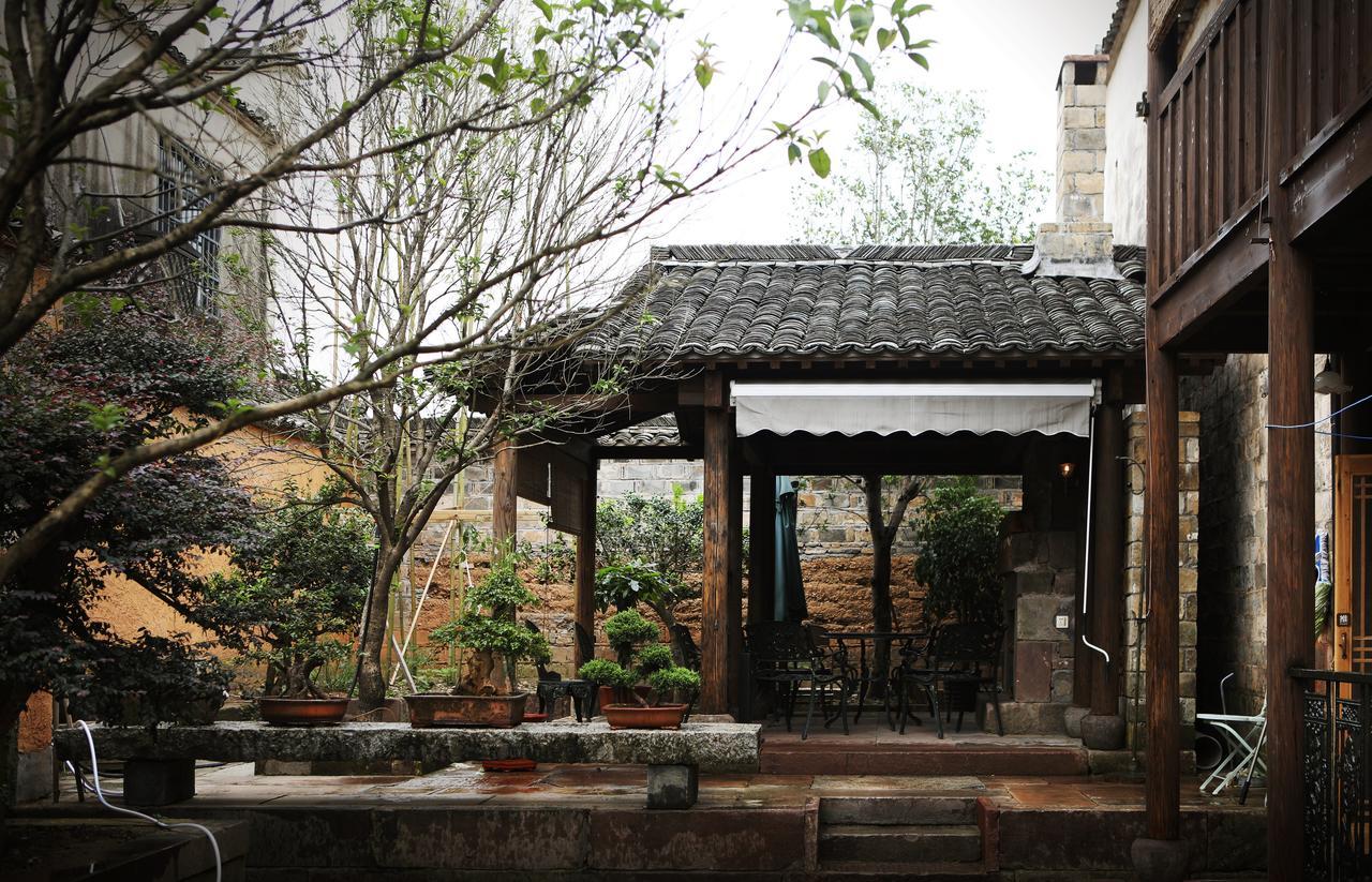Yi (Anhui) Imperial Guard Boutique Hotel御前侍卫艺术精品酒店 מראה חיצוני תמונה